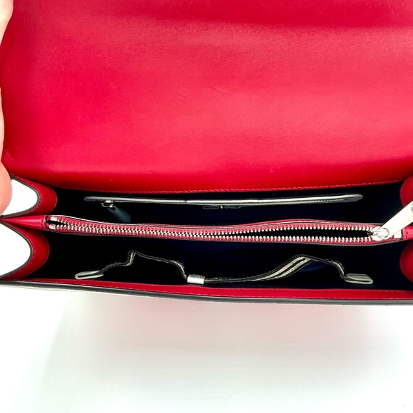 Henri Bendel Warren Street Chevron Leather Shoulder Bag #1033 - Picture 5 of 5